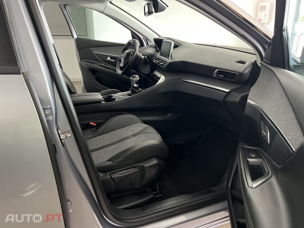 Peugeot 3008 1.6 BlueHDi Allure