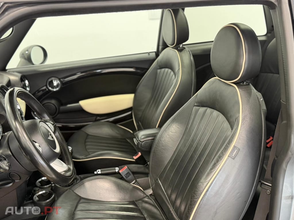 MINI Cooper Cooper S