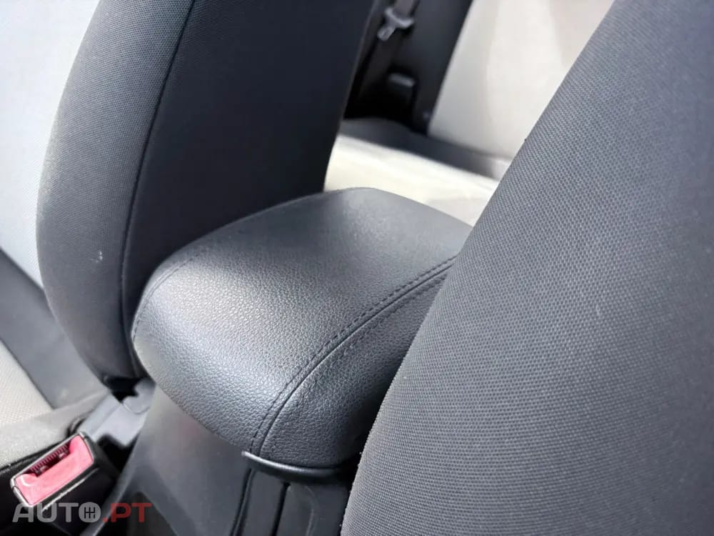Chevrolet Cruze 1.6 LS