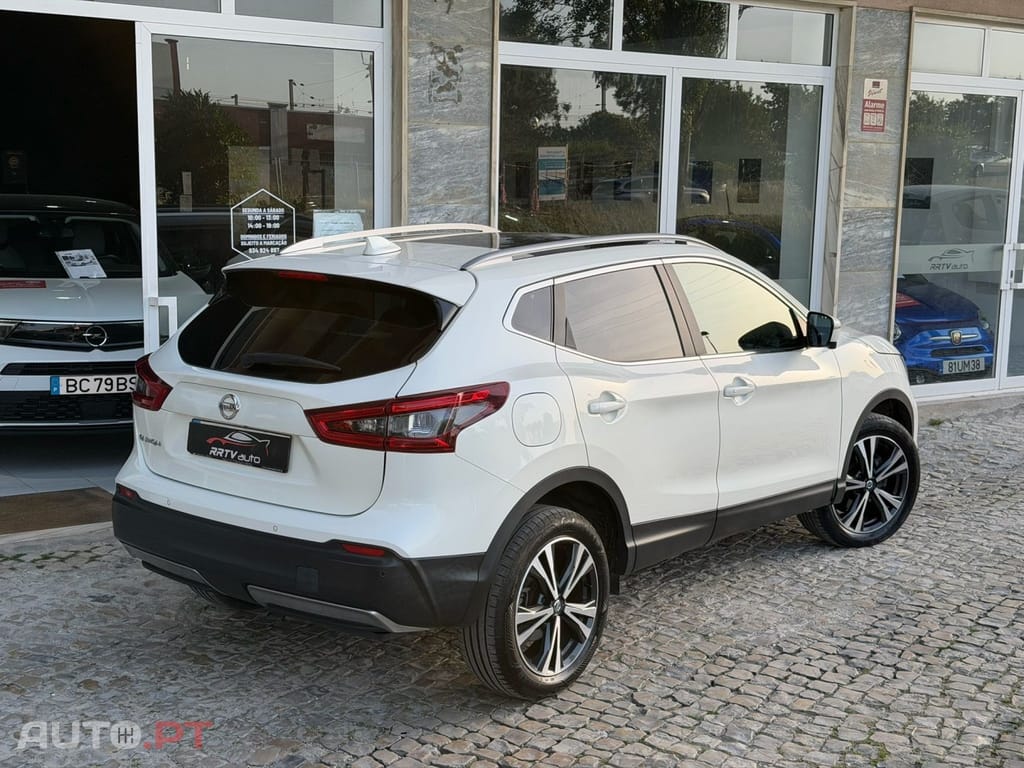 Nissan Qashqai 1.5 dCi N-Connecta J18