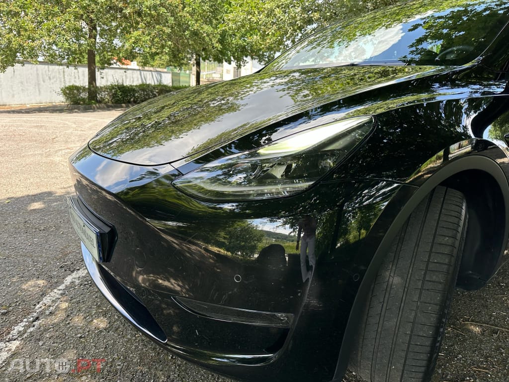 Tesla Model Y Long Range Tração Integral