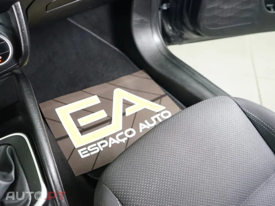 Fiat Tipo 1.6 M-Jet Lounge Tech