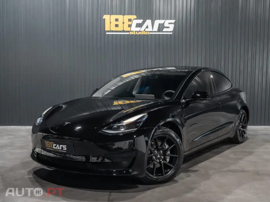 Tesla Model 3 Standard Range Plus RWD