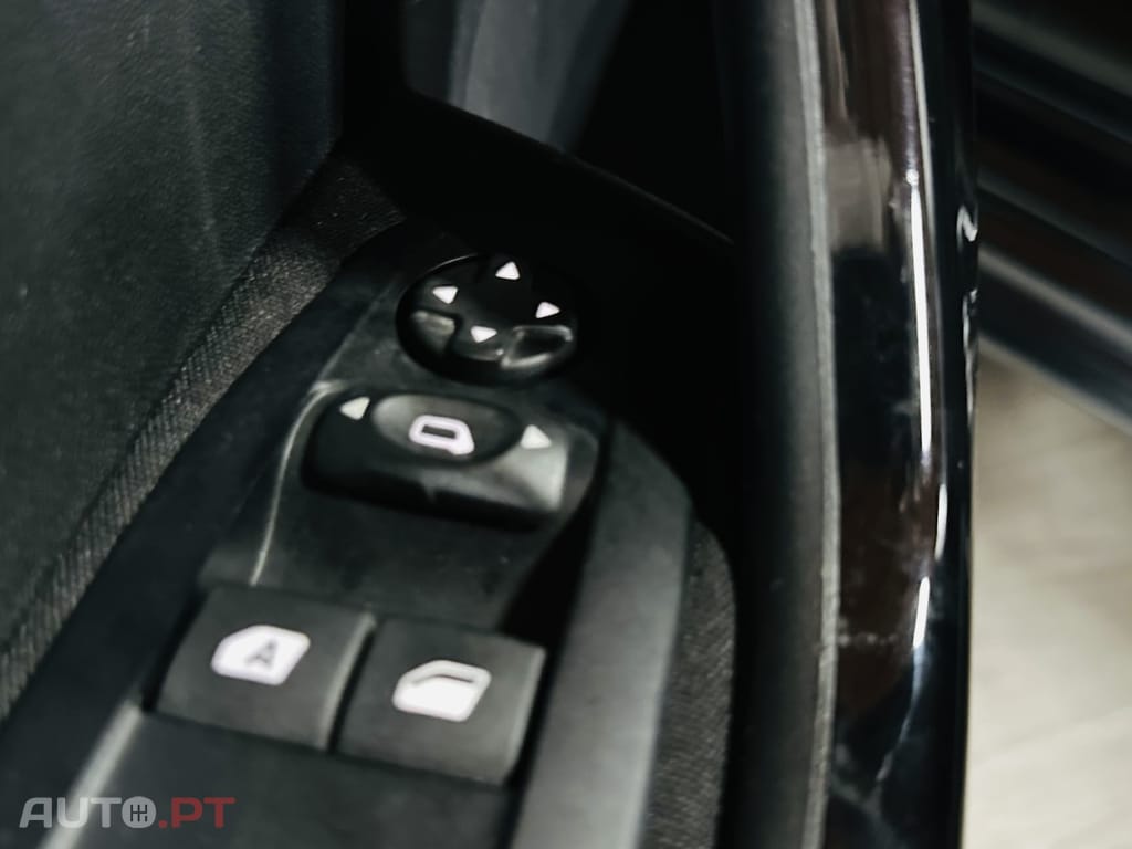 Peugeot 208 1.2 PureTech Active