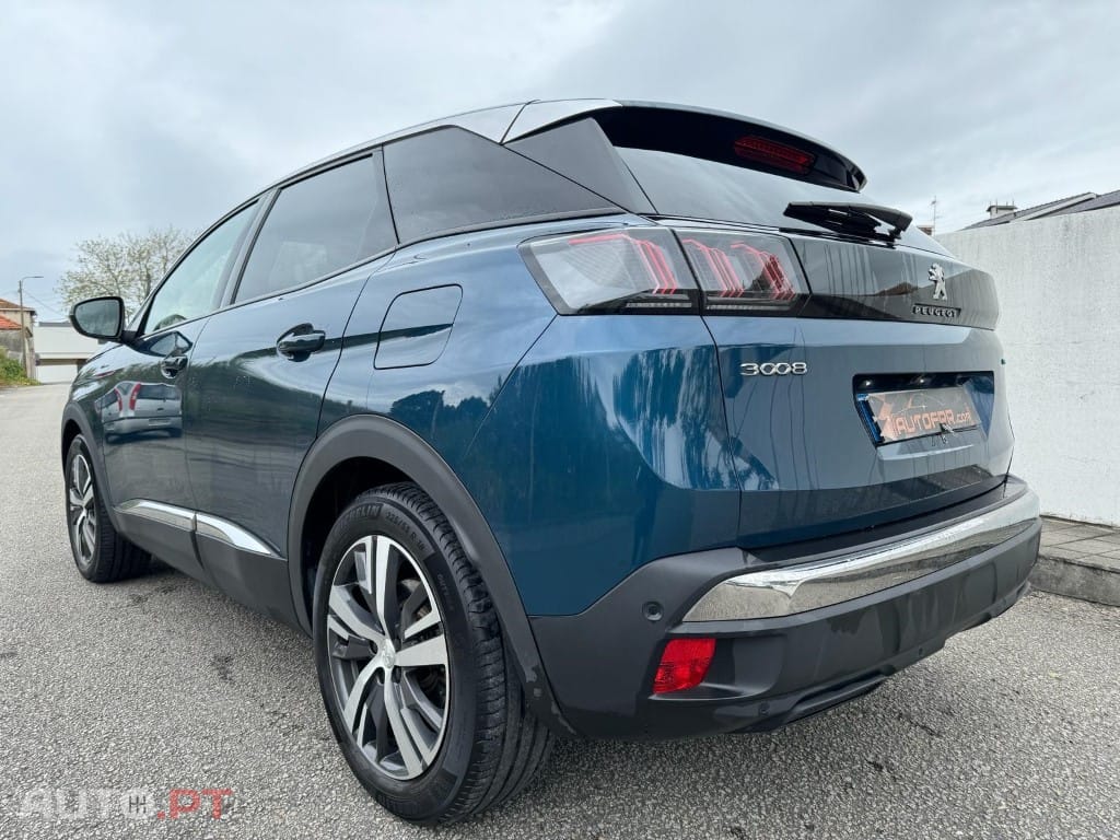 Peugeot 3008 1.6 Hybrid Allure Pack e-EAT8