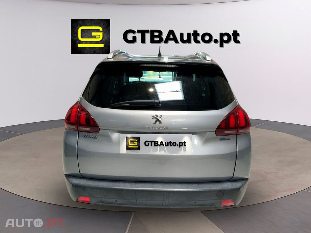 Peugeot 2008 1.2 PureTech Style