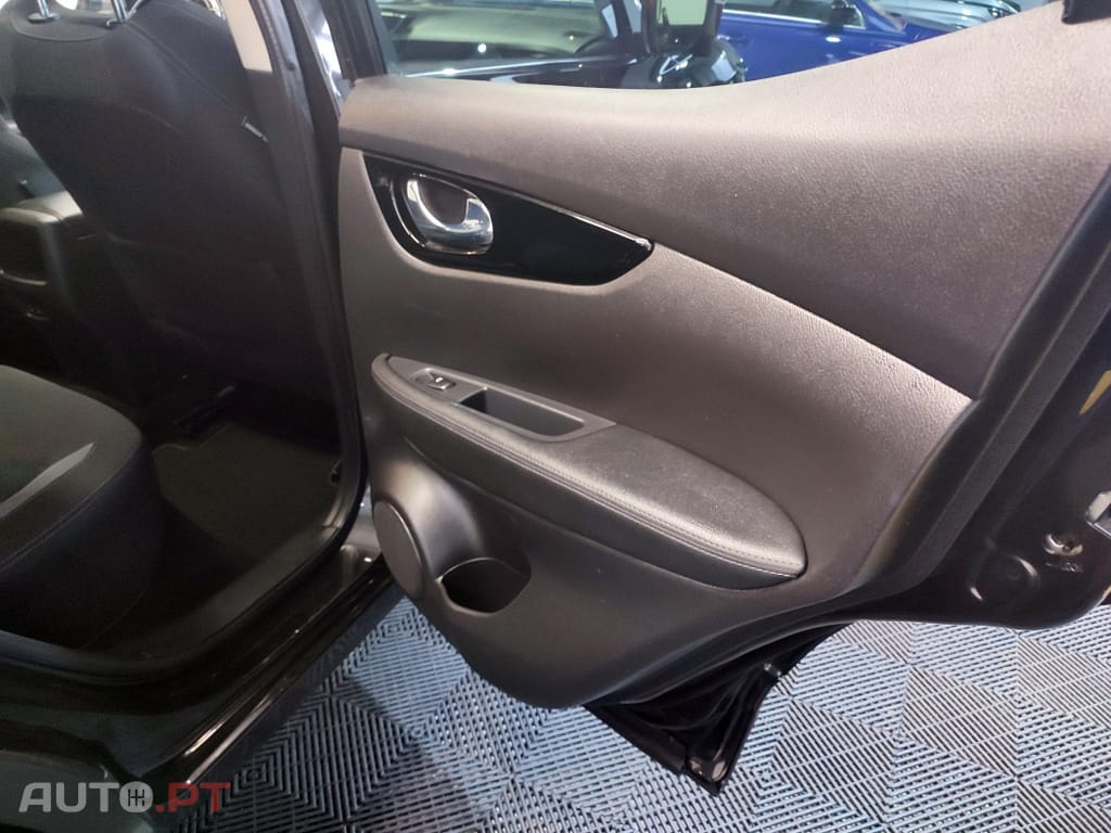 Nissan Qashqai 1.5 dCi N-Connecta Led