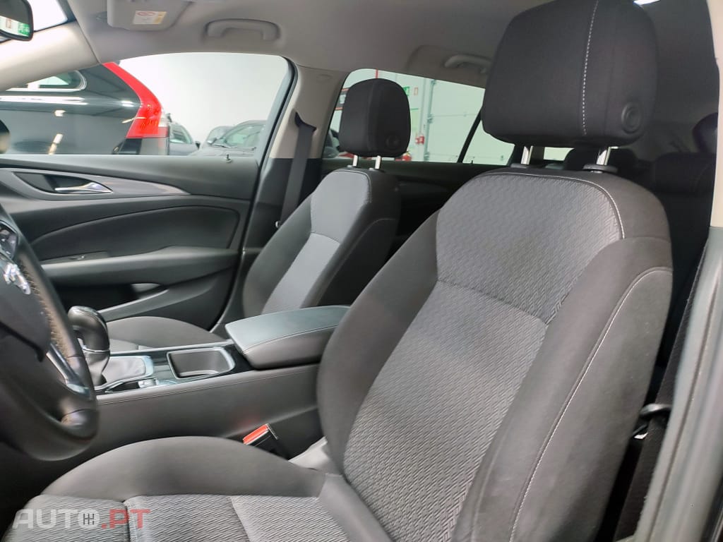 Opel Insignia 1.6 CDTI BUSINESS