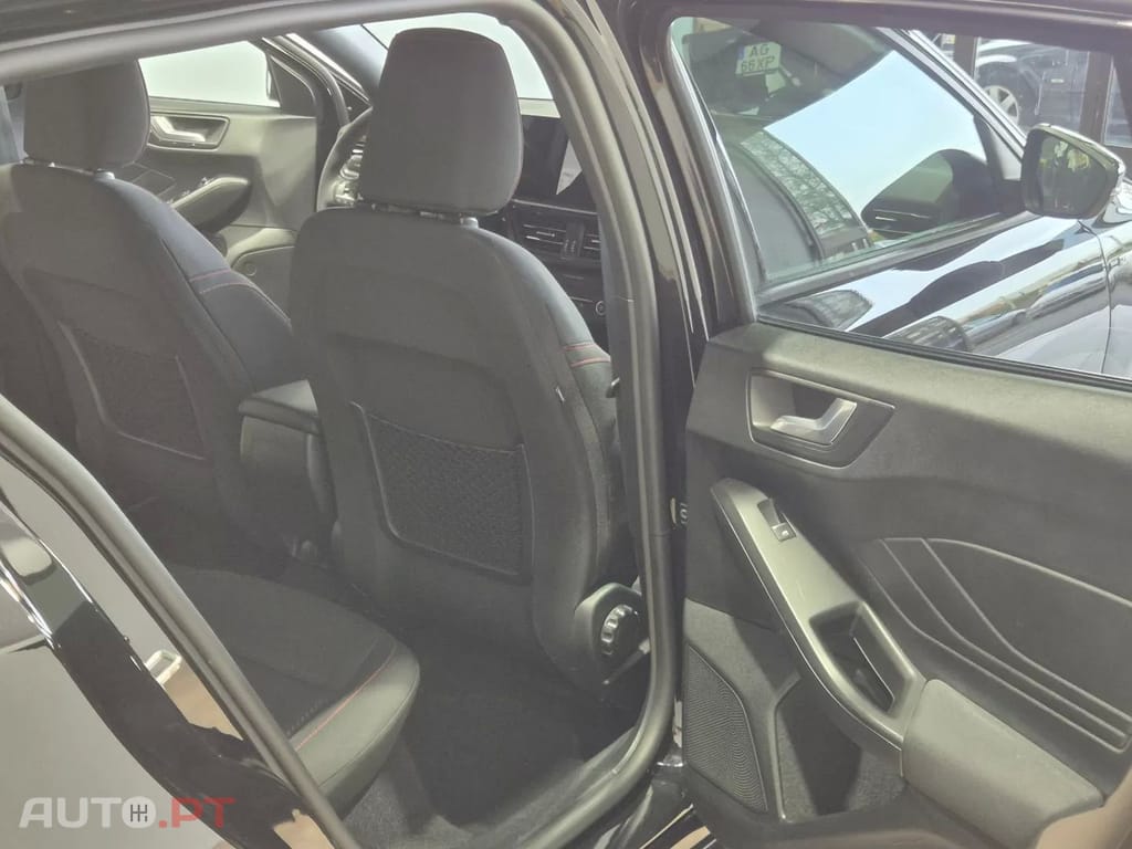 Ford Focus SW 1.0 EcoBoost MHEV ST-Line