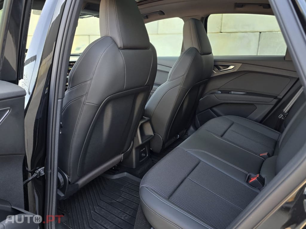 Audi Q4 E-Tron 45 82 kWh SE Business Plus