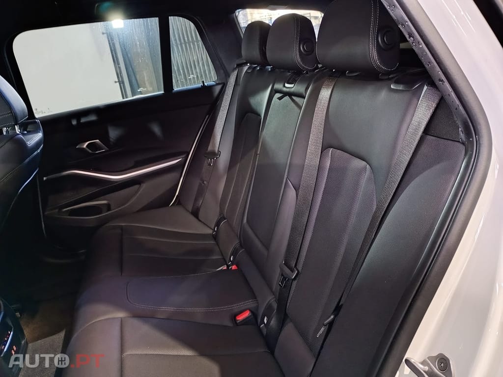 BMW 320 Touring Pack M