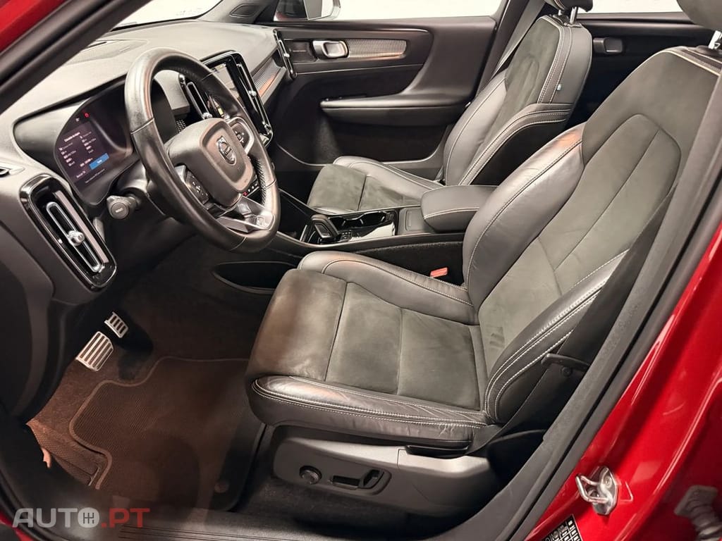 Volvo XC 40 P8 AWD Recharge RDesign — fotografia 23