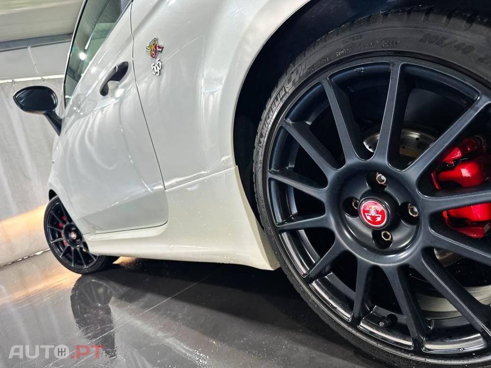 Abarth 595C 1.4 T-Jet Competizione MTA
