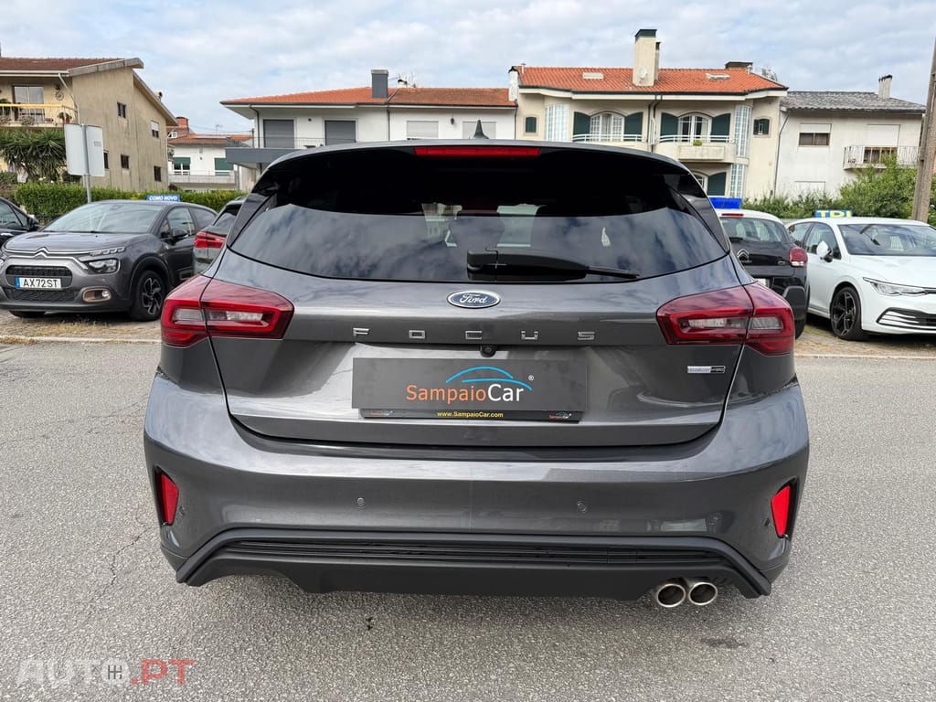 Ford Focus 1.0 EcoBoost MHEV ST-Line