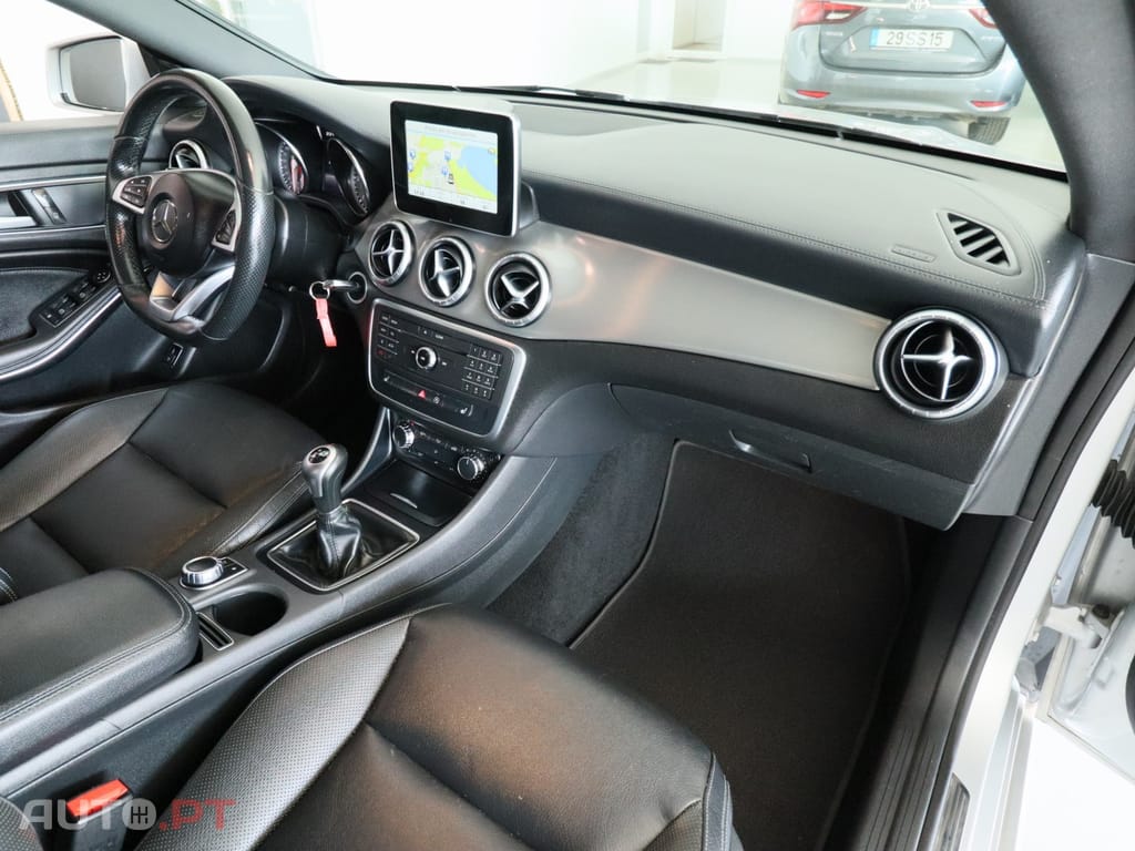 Mercedes-Benz CLA 180 CDi AMG Line