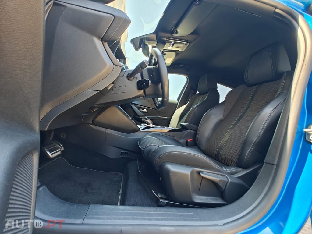 Peugeot E-208 GT Line