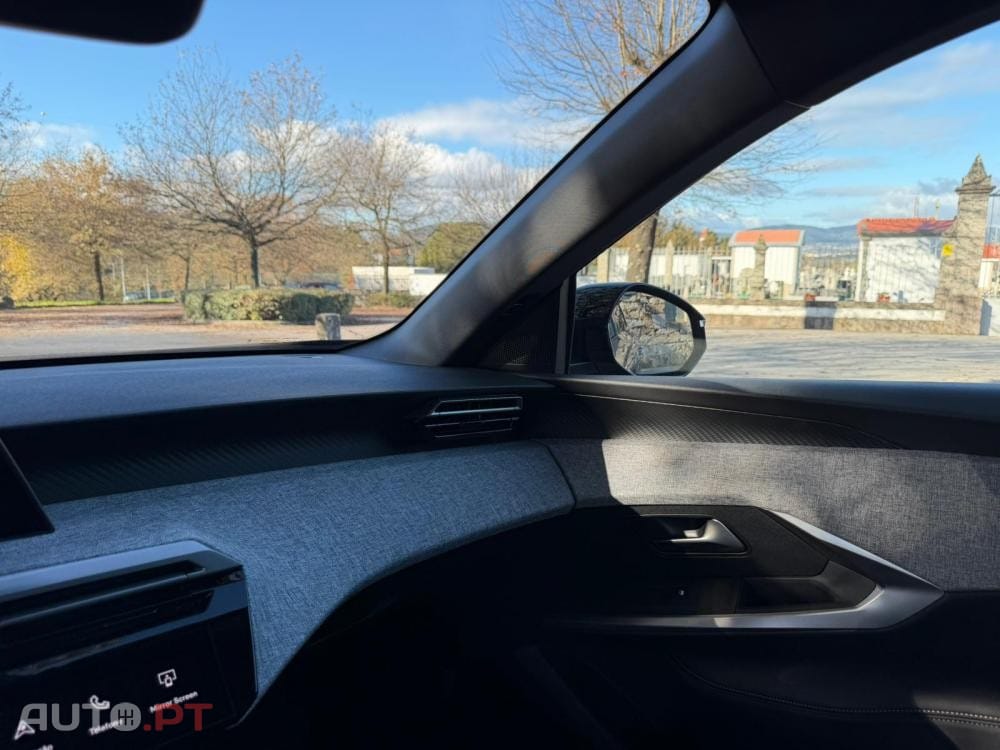 Peugeot 5008 Hybrid 136 e-DSC Allure Pack