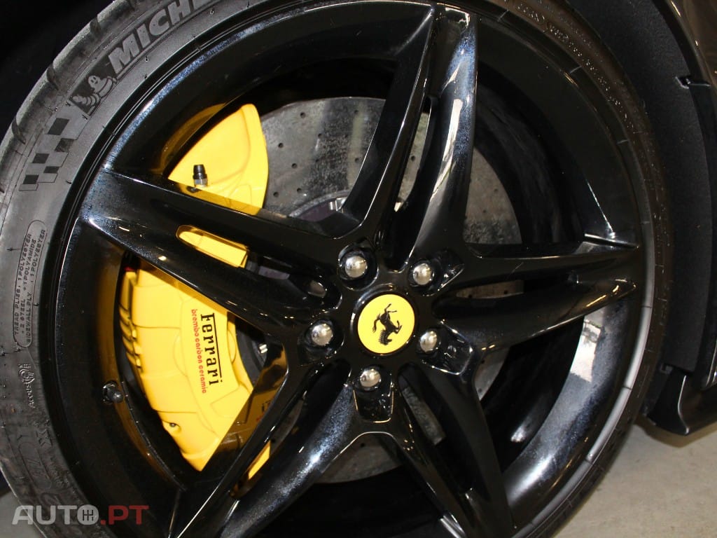 Ferrari SF90 Stradale