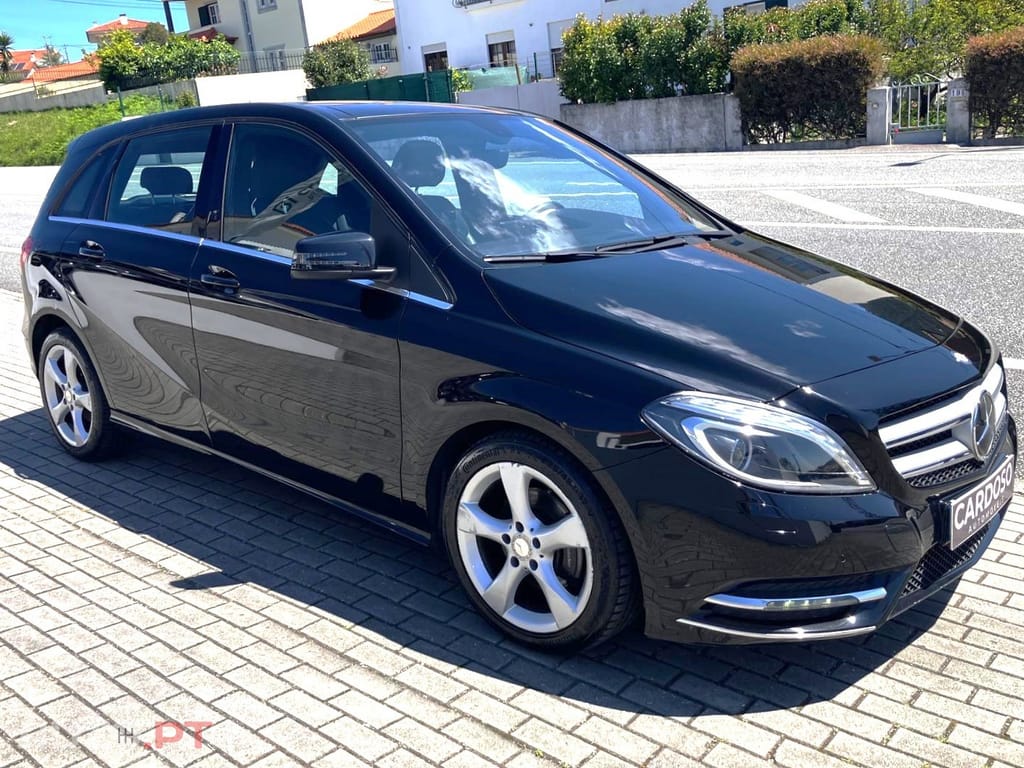 Mercedes-Benz B 180 7G-DCT Edition