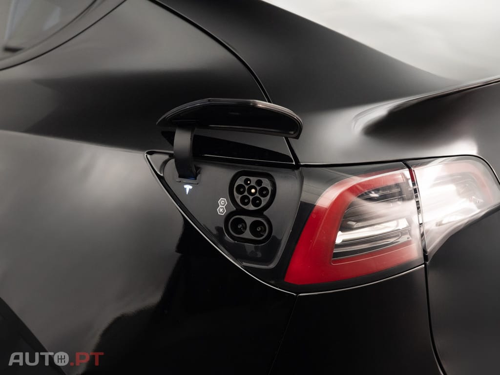 Tesla Model Y Long Range Tração Integral