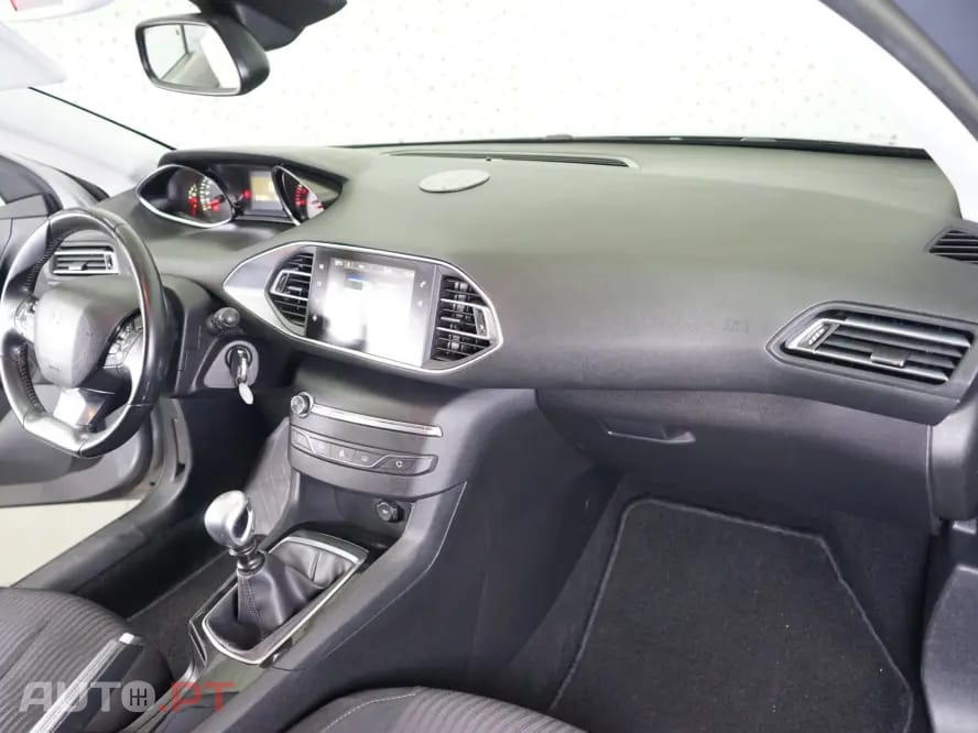 Peugeot 308 SW 1.6 BlueHDi Style