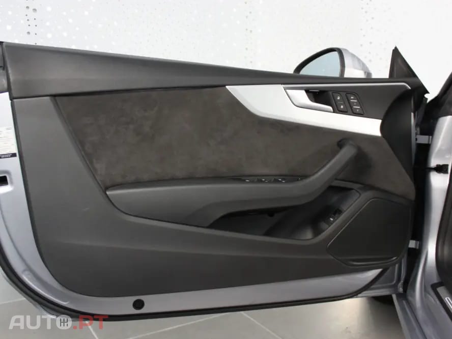 Audi A5 2.0 TDi S-line S tronic