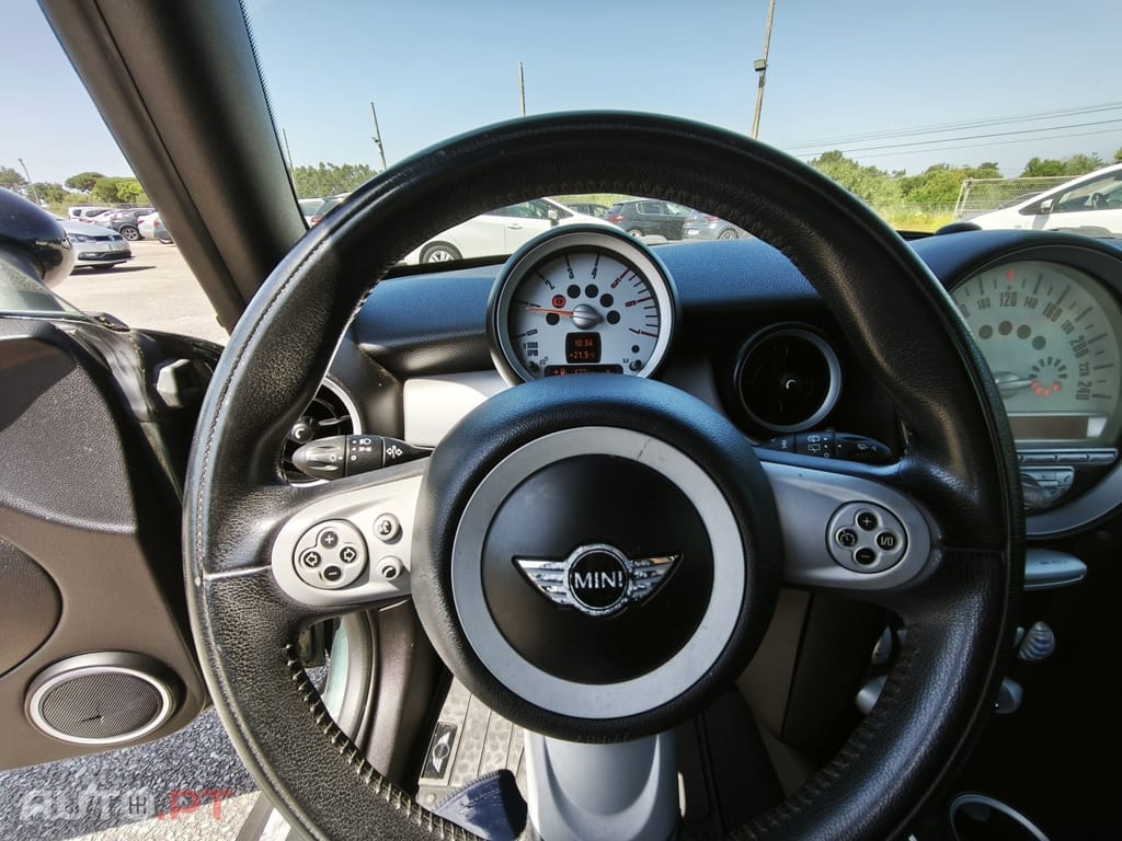 MINI Cooper Cooper D