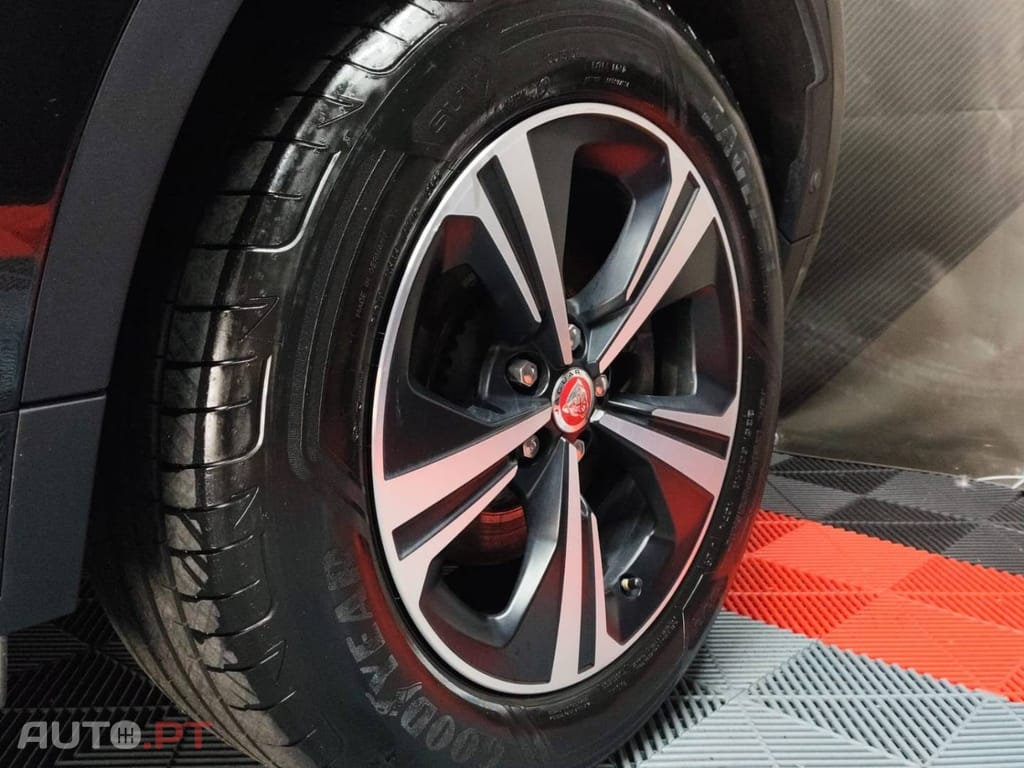 Jaguar E-Pace 1.5 P300e R-Dynamic S AWD Aut.