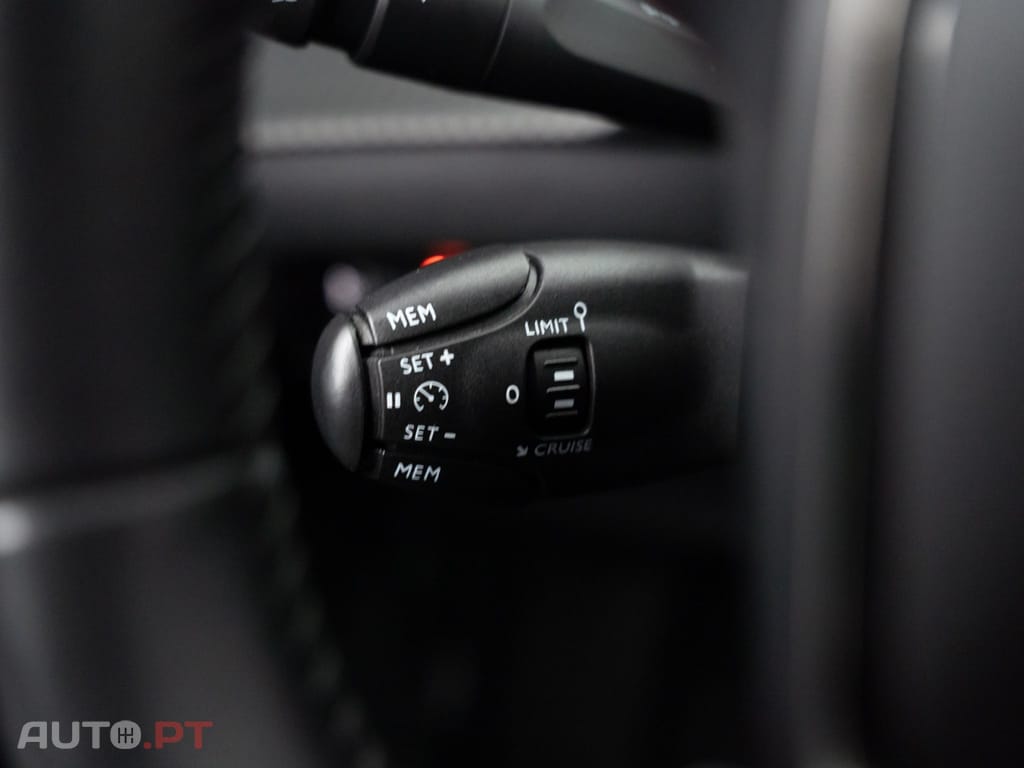 Peugeot E-208 50 kWh Active Pack