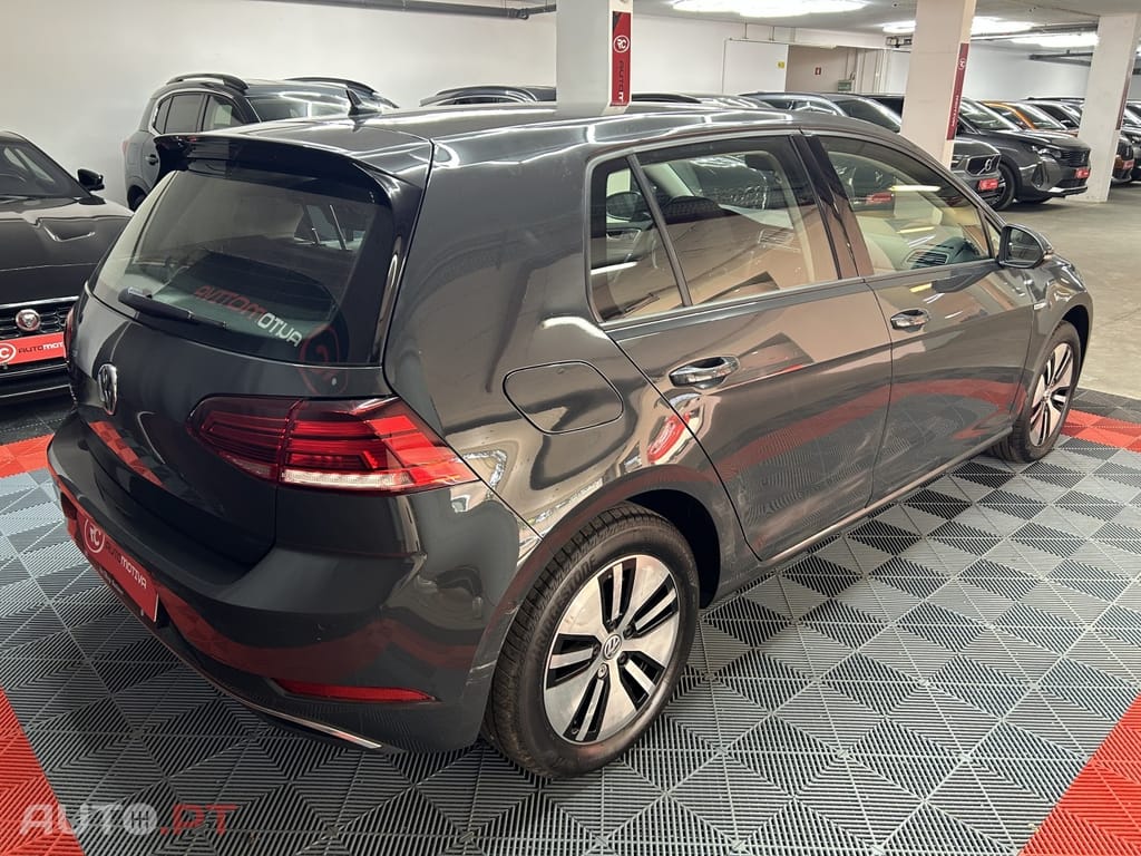 Volkswagen e-Golf AC/DC