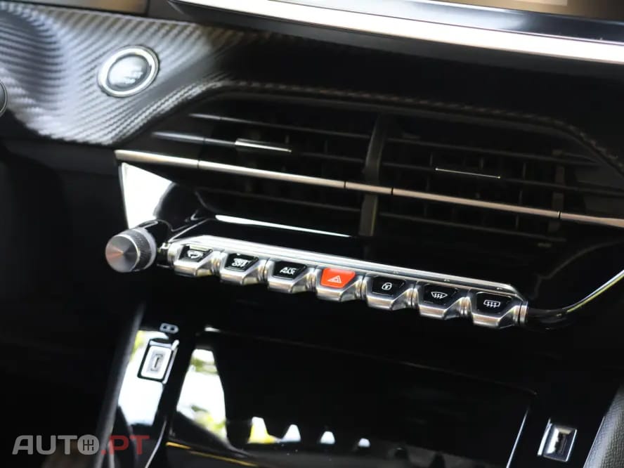 Peugeot E-208 50 kWh Style