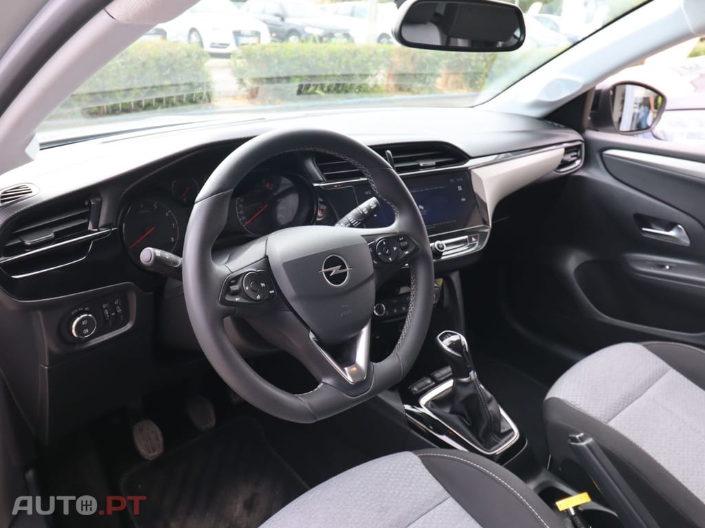 Opel Corsa 1.2 T Business Edition