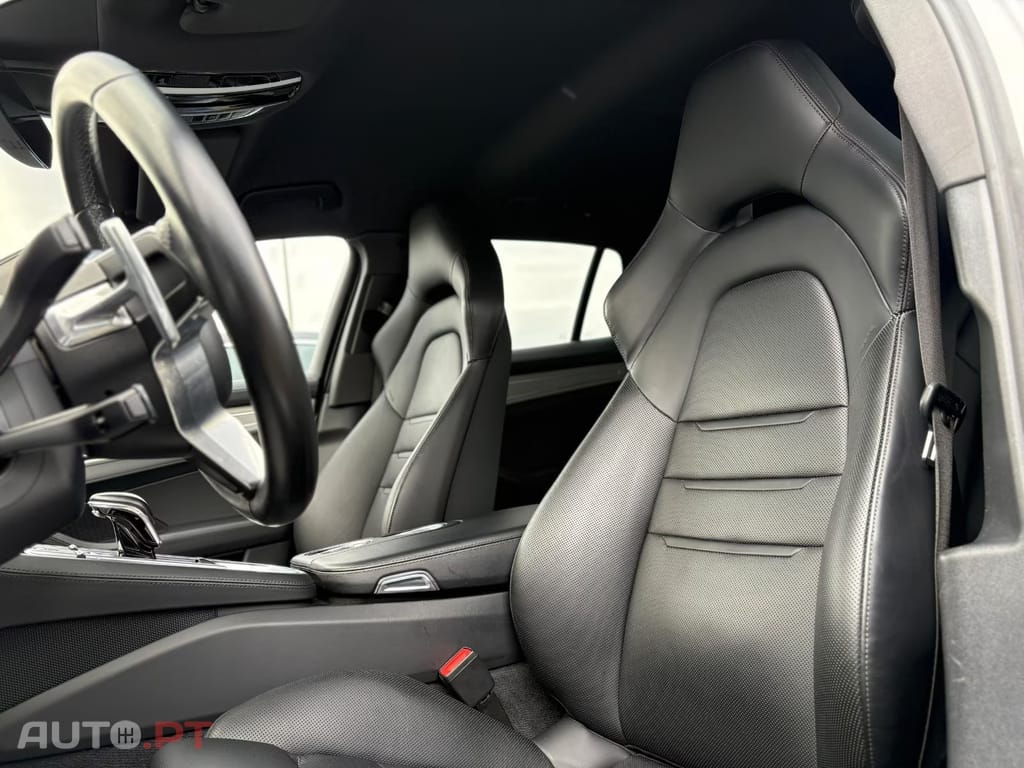 Porsche Panamera 4 E-Hybrid