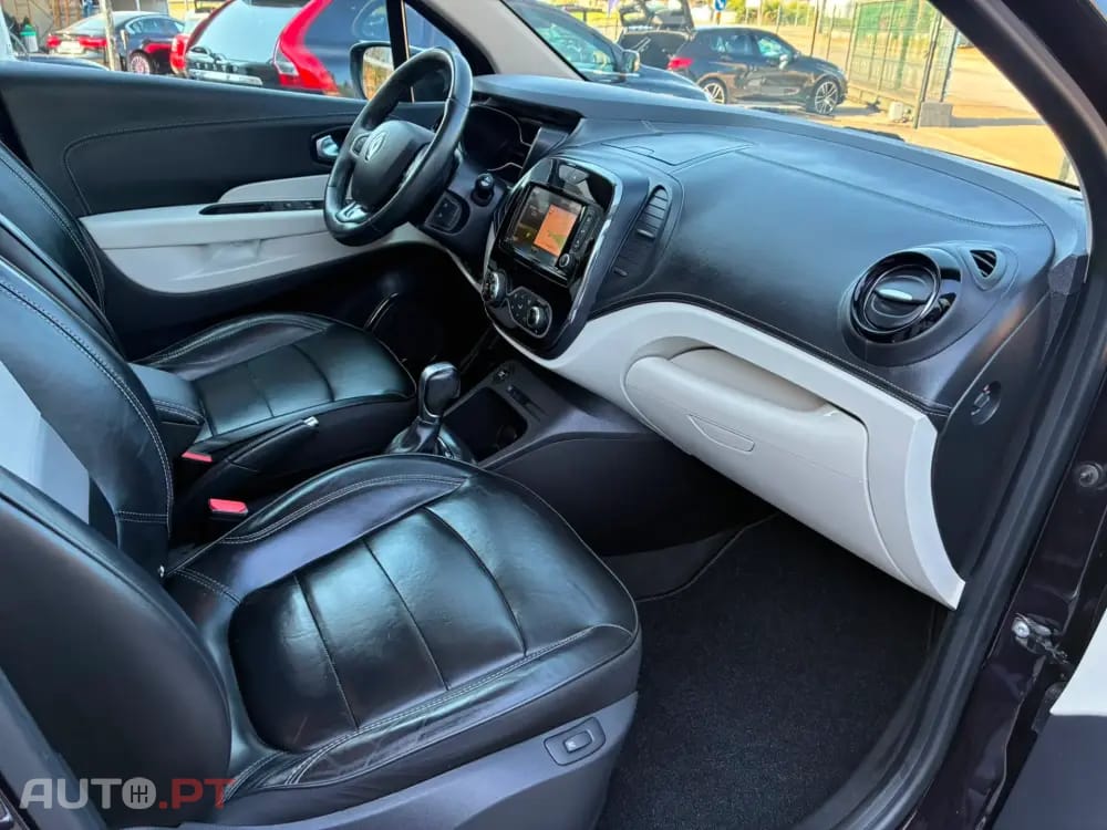 Renault Captur 1.2 TCe Initiale Paris EDC