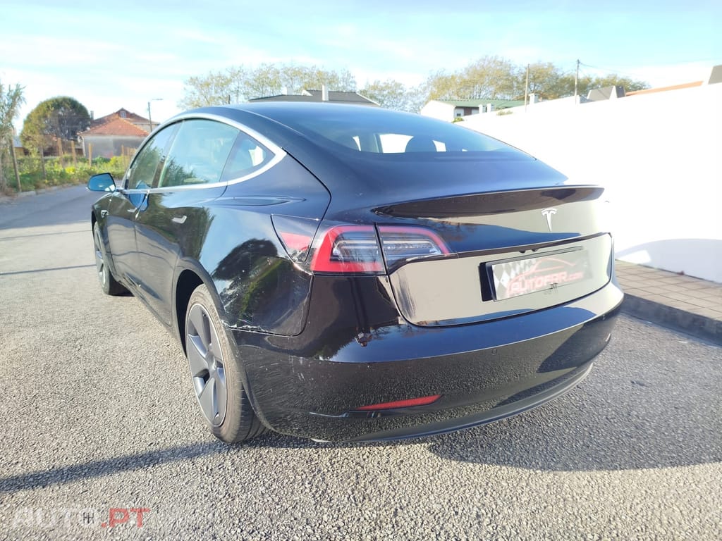 Tesla Model 3 Tração Traseira
