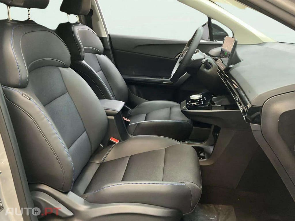 MG MG4 64 kWh Luxury