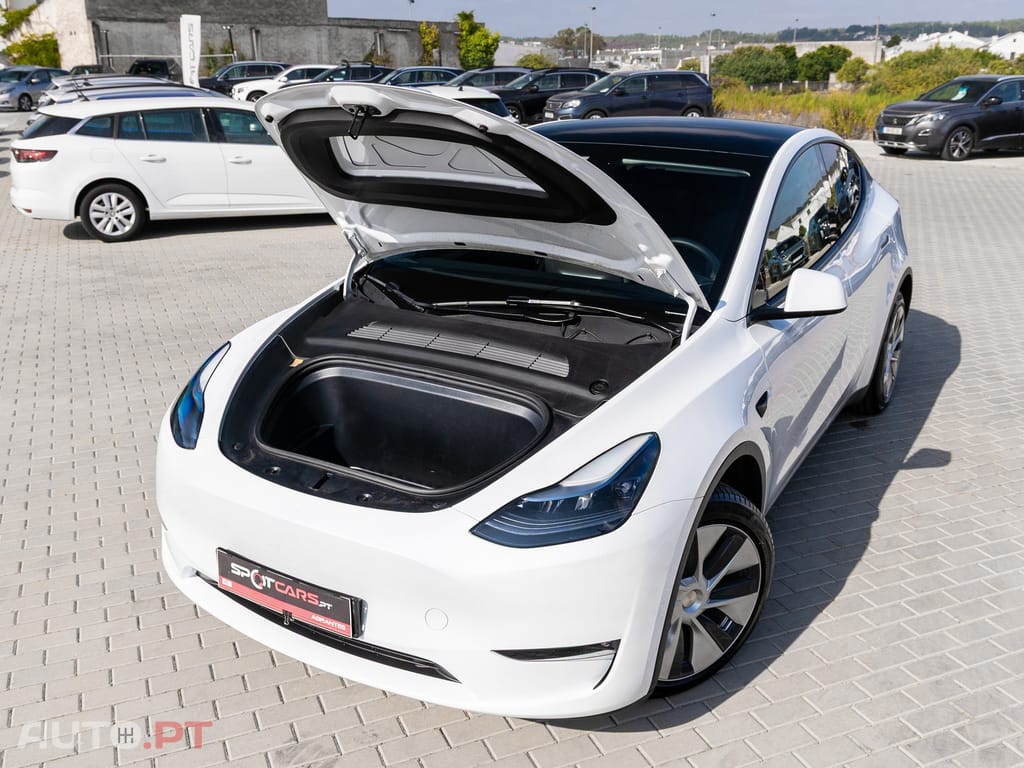 Tesla Model Y Long Range Dual Motor AWD