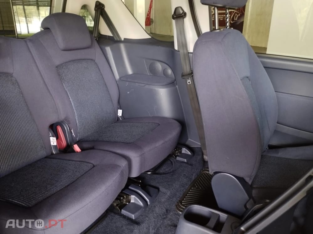 Peugeot 1007 1.4 HDI Trendy