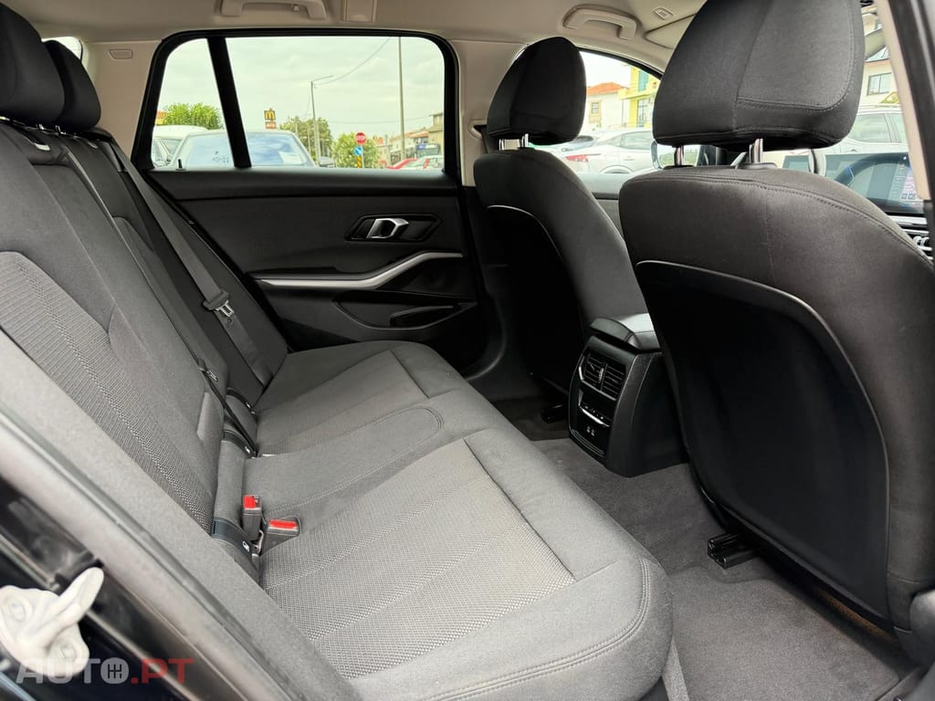 BMW 320 e Auto