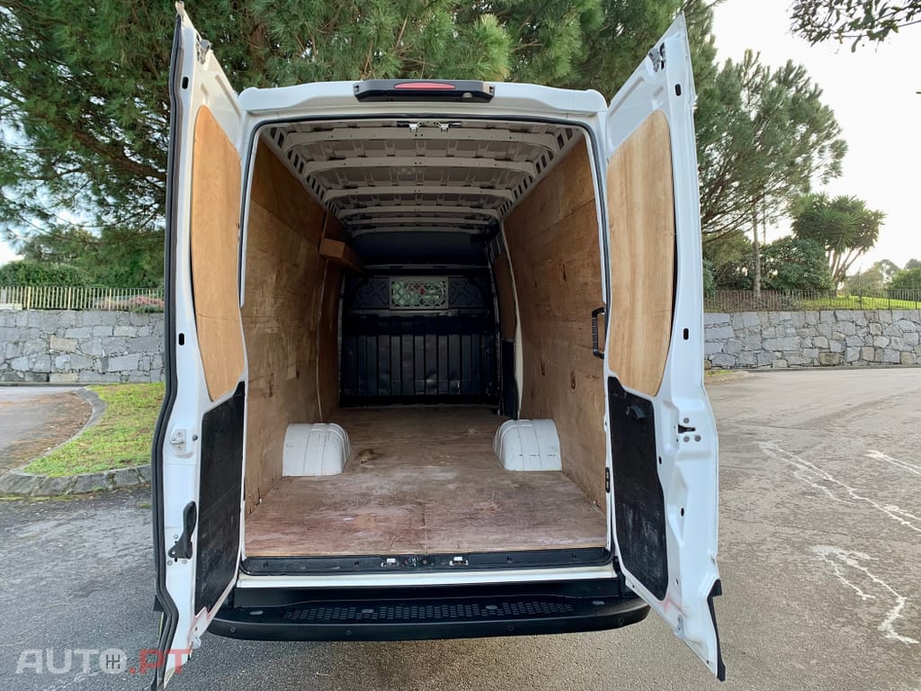 Iveco Daily 3.0 35S15V 4100 18m3