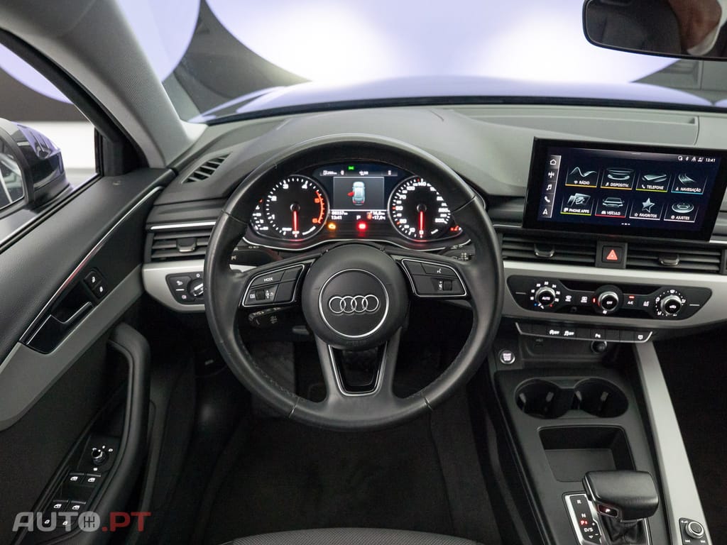 Audi A4 Avant 30 TDI S tronic