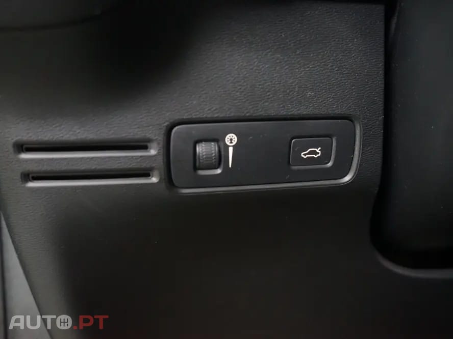 Volvo XC40 2.0 D3 Momentum