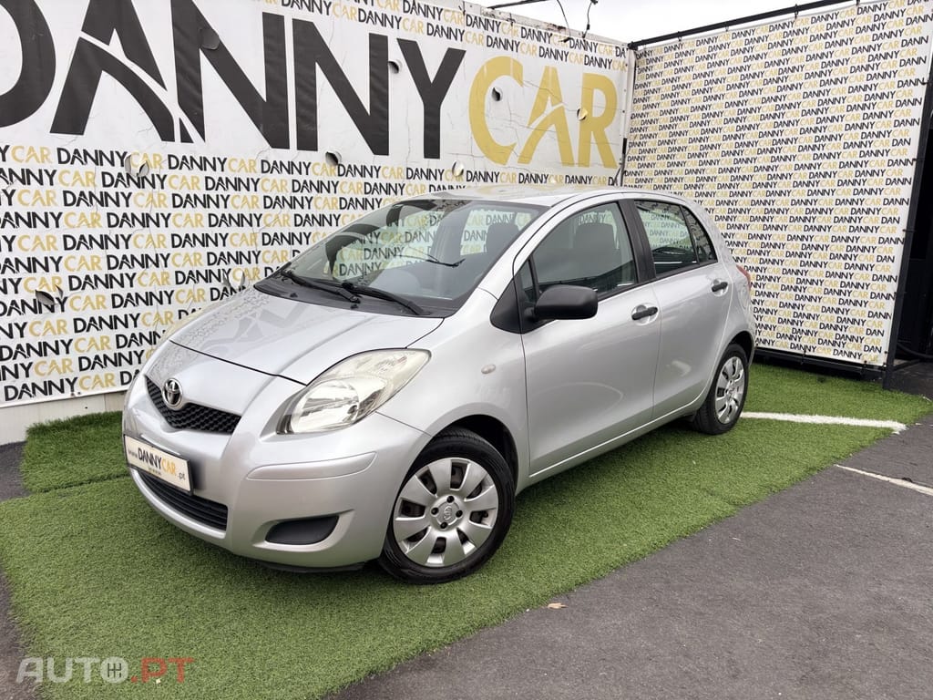Toyota Yaris 1.0 VVT-i AC+VSC