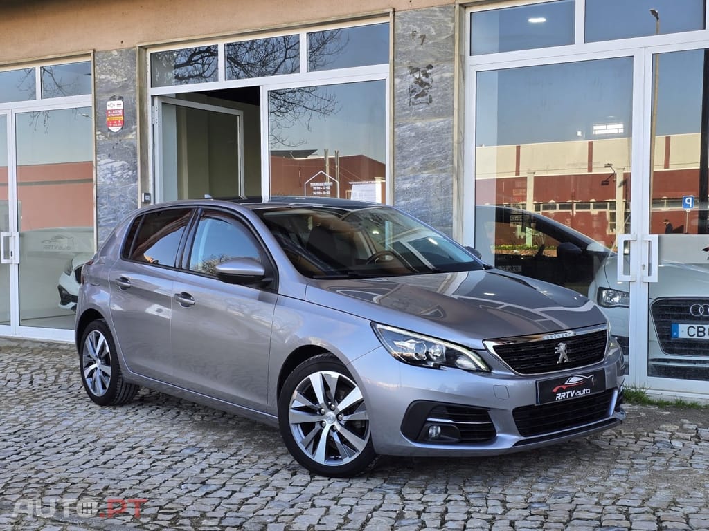 Peugeot 308 1.5 BlueHDi Style J17