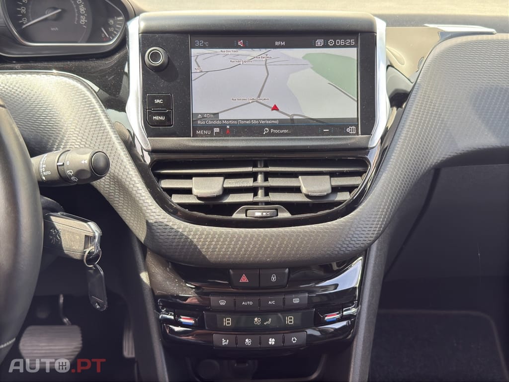 Peugeot 2008 1.2 PureTech Allure EAT6