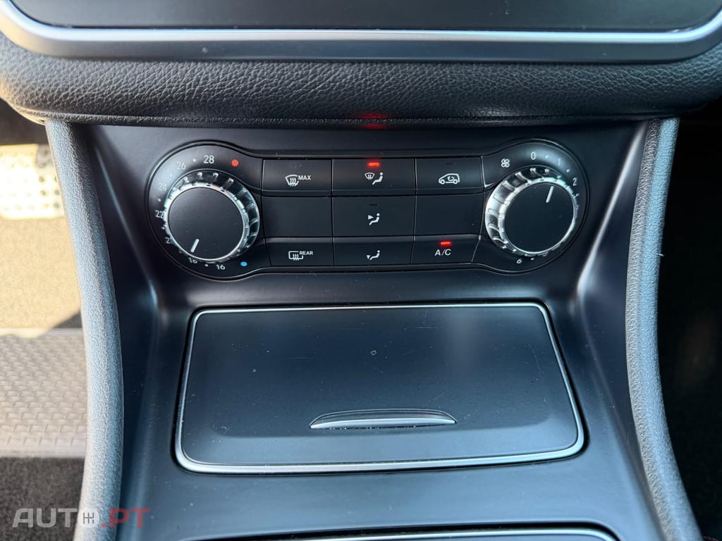 Mercedes-Benz CLA 220 d Shooting Brake AMG Line Aut.