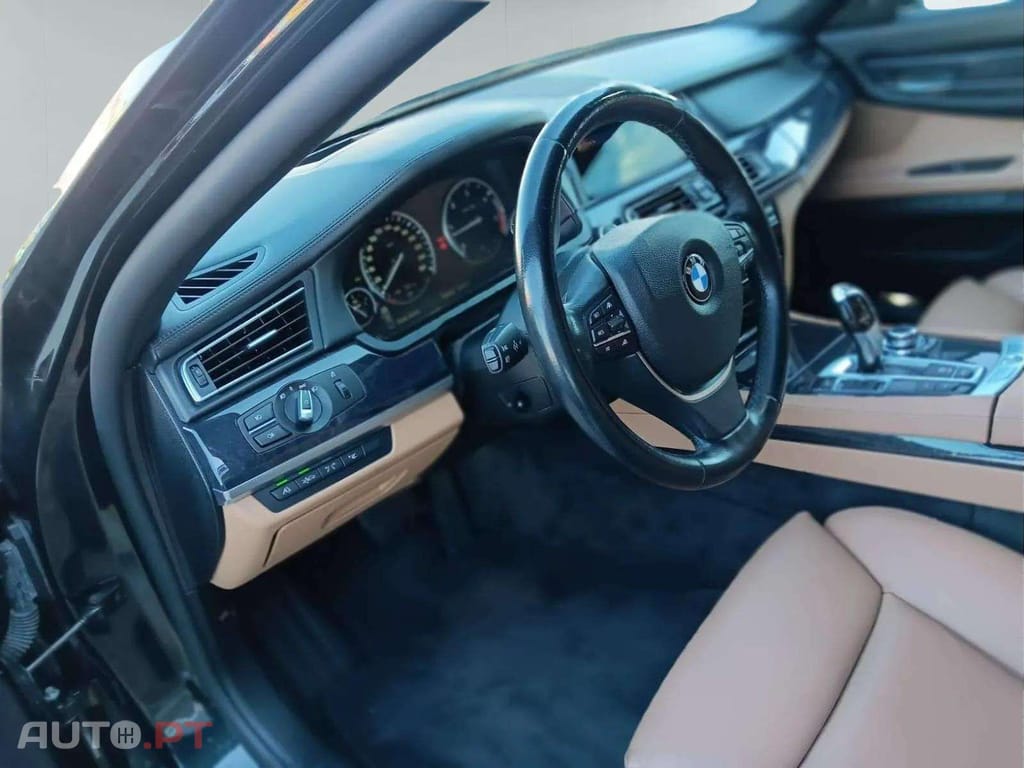 BMW 730 D LUXURY
