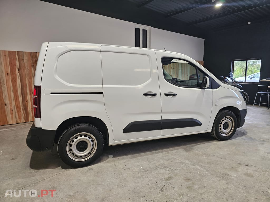 Opel Combo E