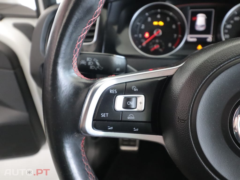 Volkswagen Golf GTI Performance