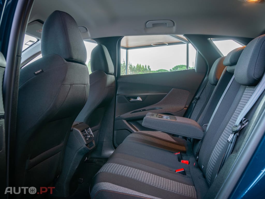 Peugeot 3008 1.5 BlueHDi Active Pack